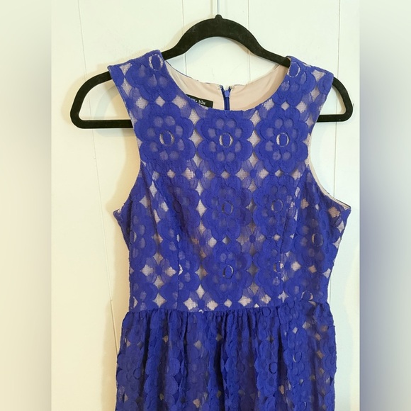 Ivy Blu Women’s Deep Royal Fit And Flare Floral Lined Dress Sz 6 - Picture 2 of 12